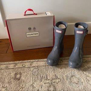 Hunter boots color: graphite